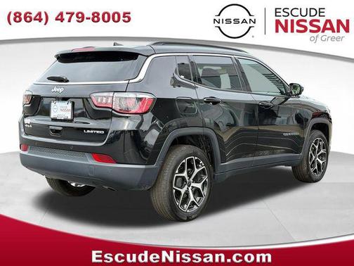 Diamond Black Crystal Pearlcoat 2025 Jeep Compass Limited