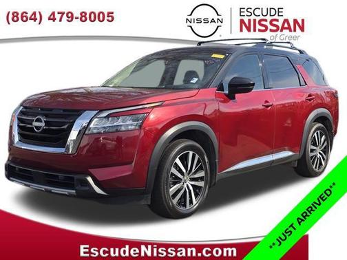 2023 Nissan Pathfinder Platinum FWD