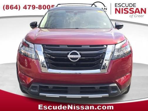 2023 Nissan Pathfinder Platinum FWD