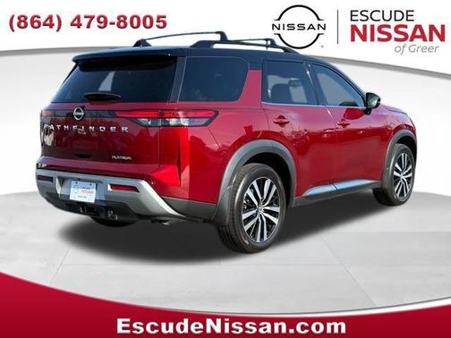 2023 Nissan Pathfinder Platinum FWD