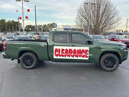 2026 Nissan Frontier SV