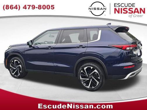 Alloy Silver Metallic 2024 Mitsubishi Outlander SE