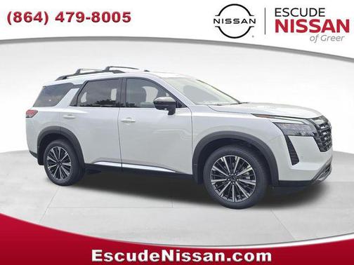 Everest White Pearl Tricoat 2026 Nissan Pathfinder Platinum