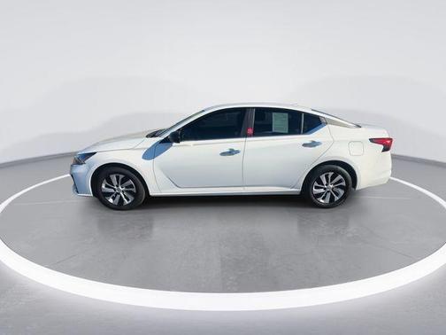 2025 Nissan Altima S FWD