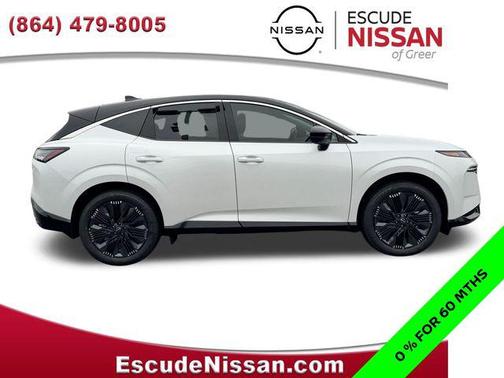 Everest White Pearl Tricoat/Super Black 2026 Nissan Murano Platinum