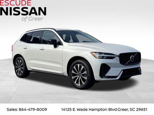 2024 Volvo XC60 B5 Core Dark Theme