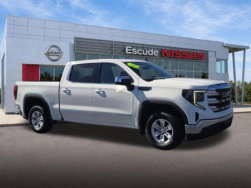 Summit White 2024 GMC Sierra 1500 SLE