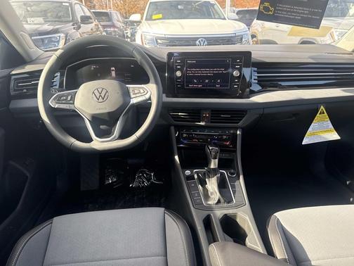 2026 Volkswagen Jetta 1.4T SE