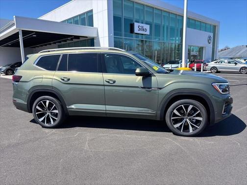2025 Volkswagen Atlas 2.0T SEL Premium R-Line 4MOTION