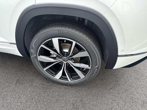 2026 Volkswagen Atlas Cross Sport 2.0T SEL Premium