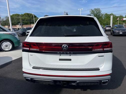 2025 Volkswagen Atlas 2.0T Peak Edition