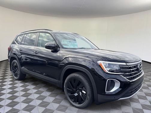 2026 Volkswagen Atlas 2.0T SE w/Technology 4MOTION