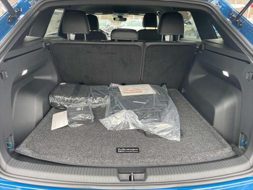 2025 Volkswagen Atlas Cross Sport 2.0T SE