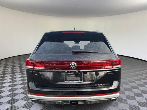 2026 Volkswagen Atlas Peak Edition