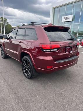 2020 Jeep Grand Cherokee Altitude