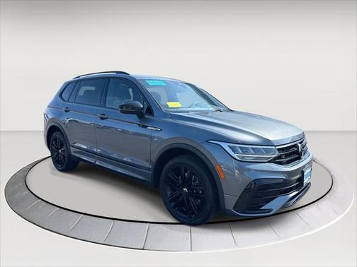 2022 Volkswagen Tiguan 2.0T SE R-Line Black 4MOTION