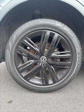 2022 Volkswagen Tiguan 2.0T SE R-Line Black 4MOTION