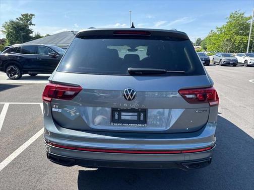 2022 Volkswagen Tiguan 2.0T SE R-Line Black 4MOTION