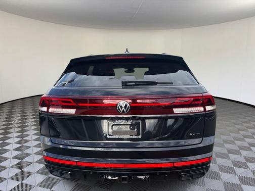 2026 Volkswagen Atlas Cross Sport 2.0T SEL
