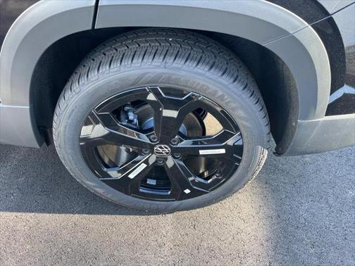 2025 Volkswagen Taos 1.5T SEL