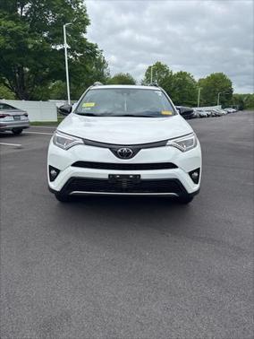 2017 Toyota RAV4 SE