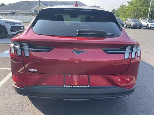 2022 Ford Mustang Mach-E Select