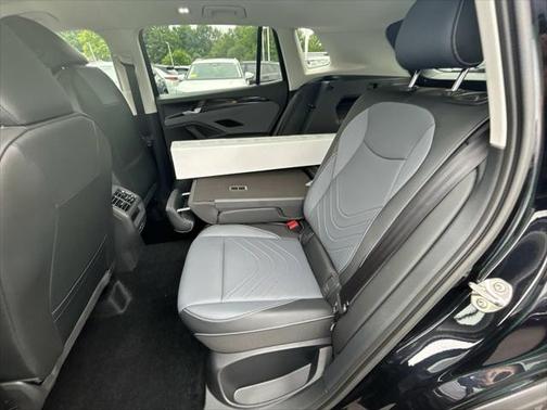 2025 Volkswagen Tiguan 2.0T SE 4MOTION