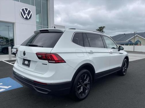2024 Volkswagen Tiguan 2.0T SE 4MOTION