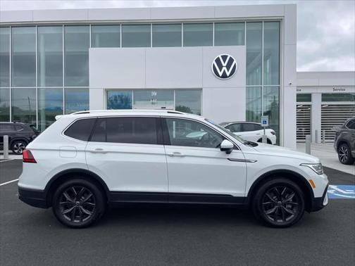 2024 Volkswagen Tiguan 2.0T SE 4MOTION
