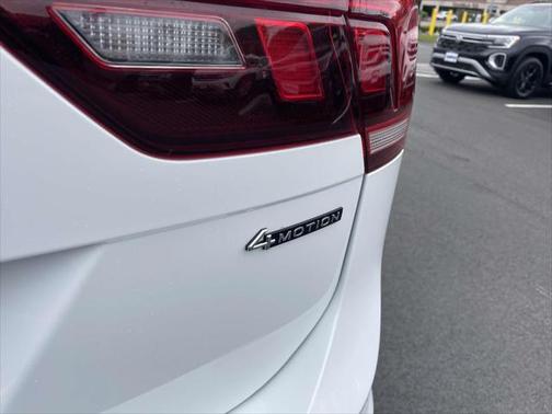 2024 Volkswagen Tiguan 2.0T SE 4MOTION