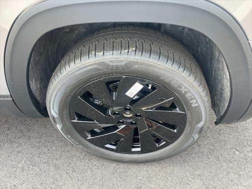 2025 Volkswagen Atlas 2.0T SE w/Technology 4MOTION