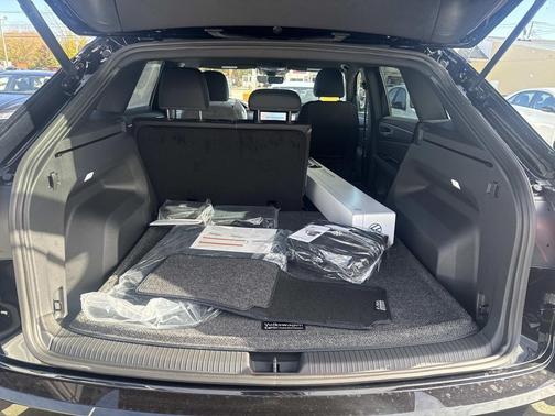 2026 Volkswagen Atlas Cross Sport 2.0T SE