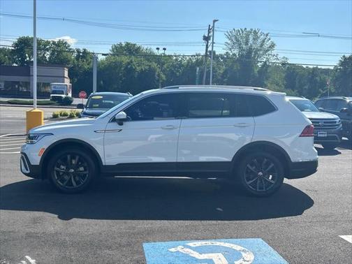2022 Volkswagen Tiguan 2.0T SE 4MOTION