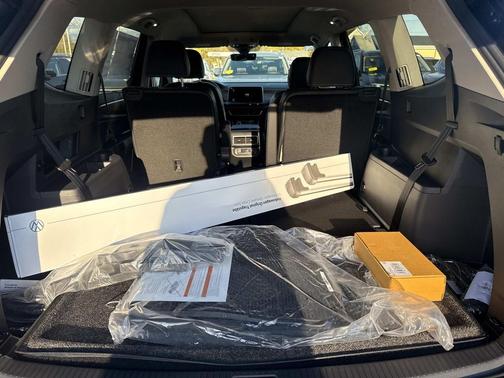 2026 Volkswagen Atlas 2.0T SE w/Technology 4MOTION