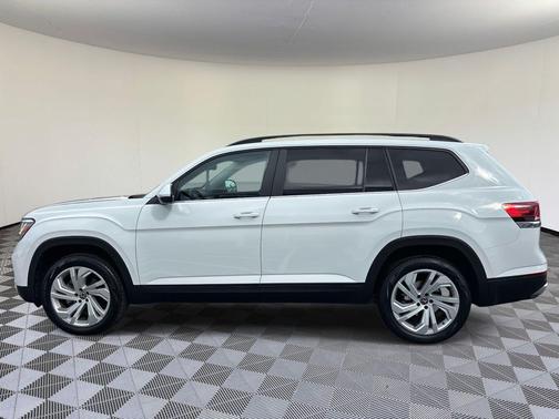2023 Volkswagen Atlas 3.6L SE w/Technology