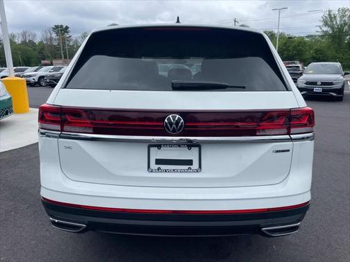 2025 Volkswagen Atlas 2.0T SE