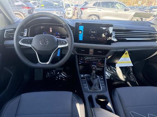 2026 Volkswagen Jetta 1.4T SE