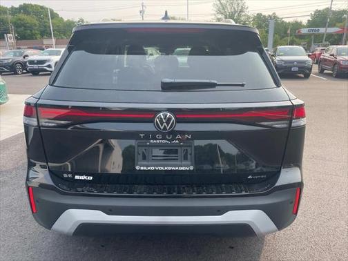 2025 Volkswagen Tiguan 2.0T SE 4MOTION