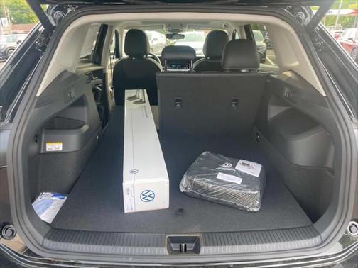 2025 Volkswagen Tiguan 2.0T SE 4MOTION
