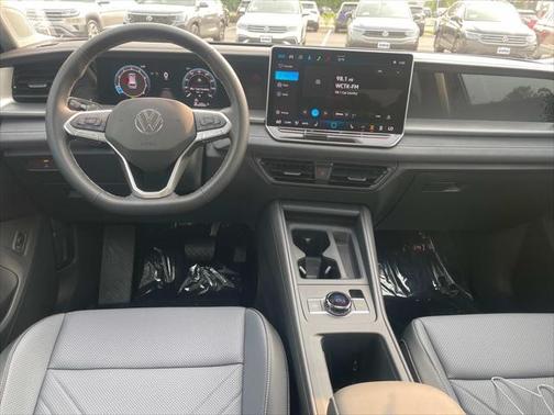 2025 Volkswagen Tiguan 2.0T SE 4MOTION