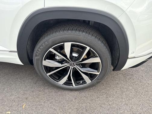 2026 Volkswagen Atlas Cross Sport 2.0T SEL Premium