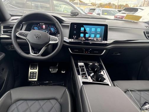 2026 Volkswagen Atlas Cross Sport 2.0T SEL Premium