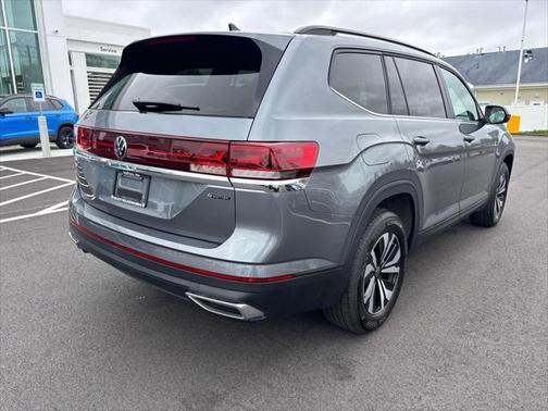 2024 Volkswagen Atlas 2.0T SE