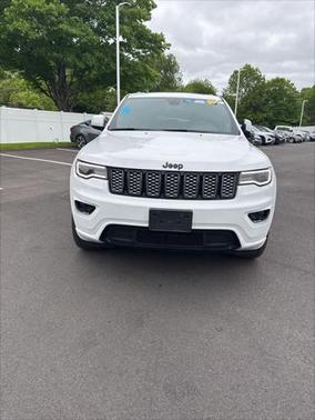 2022 Jeep Grand Cherokee Laredo