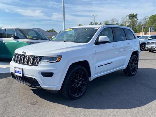 2022 Jeep Grand Cherokee Laredo