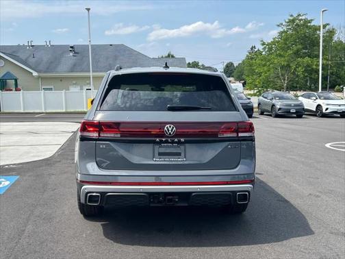 2025 Volkswagen Atlas 2.0T Peak Edition