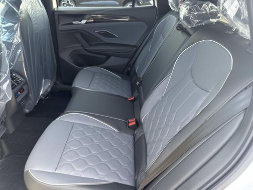 2025 Volkswagen Tiguan 2.0T SEL R-Line 4MOTION