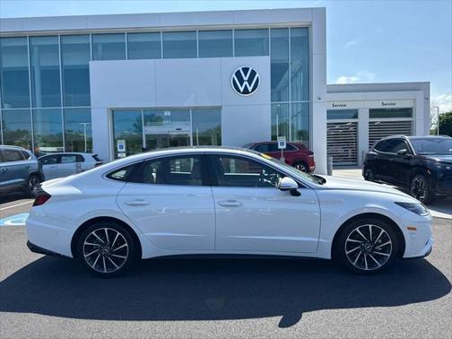 2022 Hyundai SONATA Limited