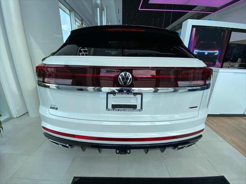 2025 Volkswagen Atlas Cross Sport 2.0T SEL Premium