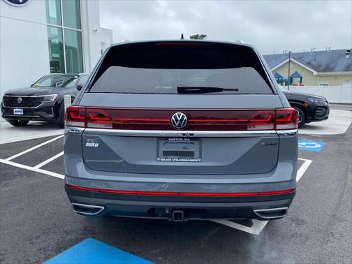 2025 Volkswagen Atlas 2.0T SEL